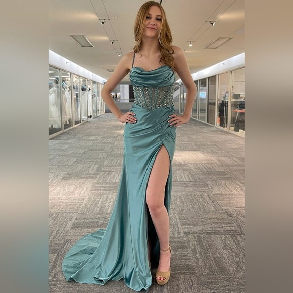 COPY - Black,sage,blue,corset style beaded fitted long open lace up back - Picture 4 of 9